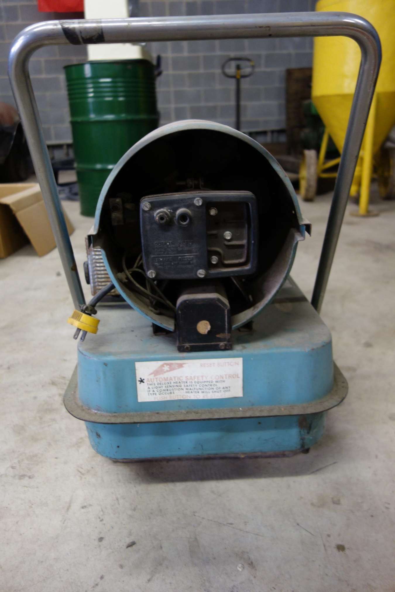 150,000 BTU Forced Air Heater Construction Equipment Dive Gear Here
